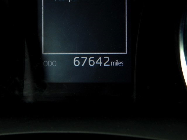 Toyota Camry Vehicle Image 13