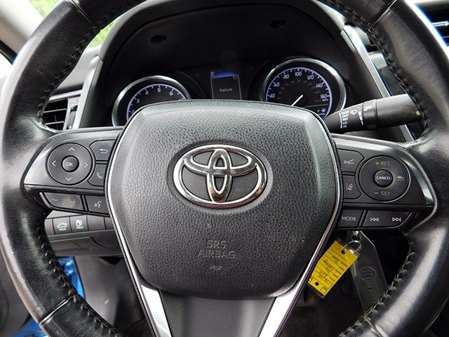 Toyota Camry Vehicle Image 14