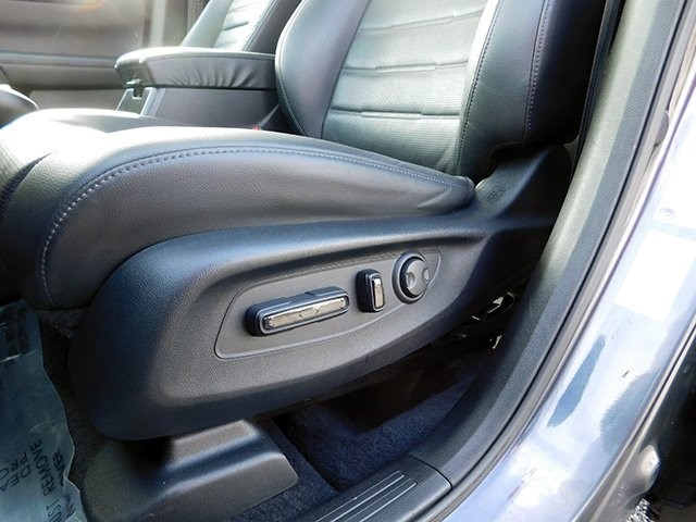 Honda CR-V Vehicle Image 16