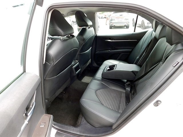 Toyota Camry Vehicle Image 08