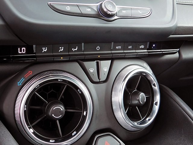 Chevrolet Camaro Vehicle Image 14