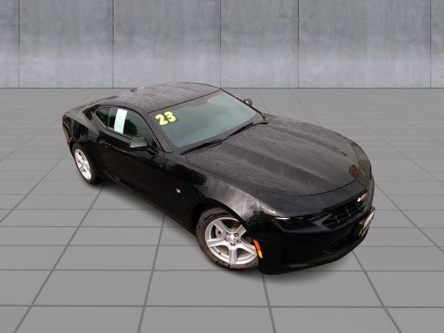 Chevrolet Camaro Vehicle Image 02