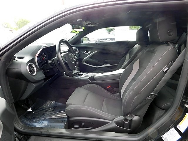 Chevrolet Camaro Vehicle Image 09