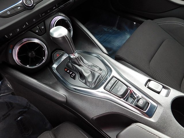Chevrolet Camaro Vehicle Image 15