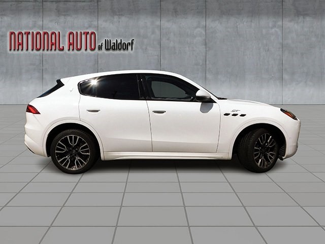 Maserati Grecale Vehicle Image 04