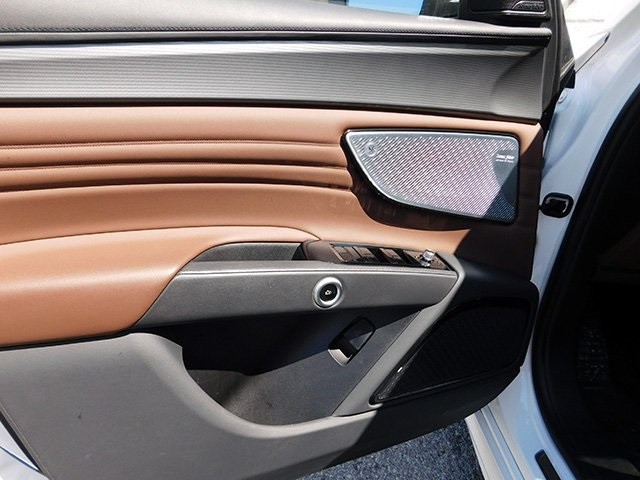 Maserati Grecale Vehicle Image 14