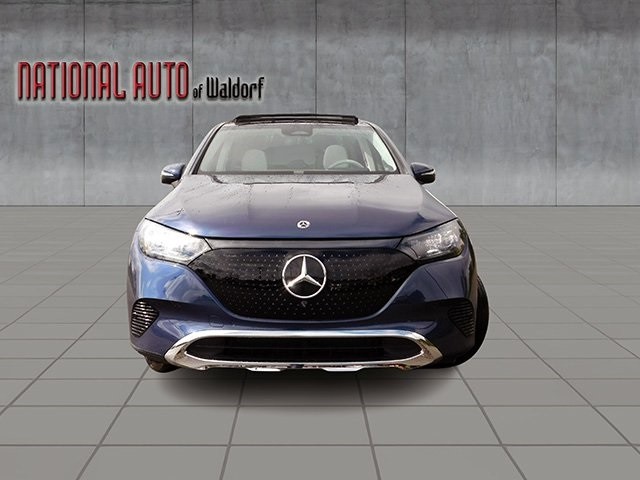Mercedes-Benz EQE Vehicle Image 03
