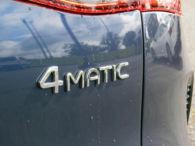 Mercedes-Benz EQE Vehicle Image 06