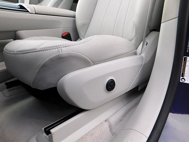 Mercedes-Benz EQE Vehicle Image 20