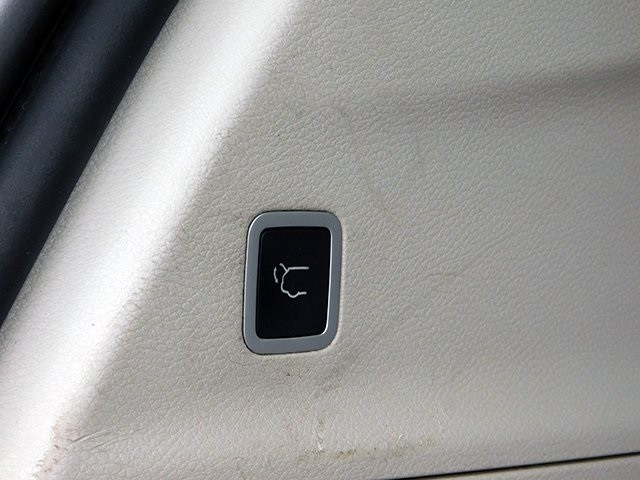 Chrysler Pacifica Vehicle Image 08