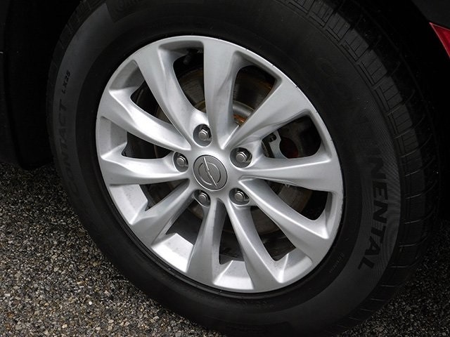 Chrysler Pacifica Vehicle Image 09
