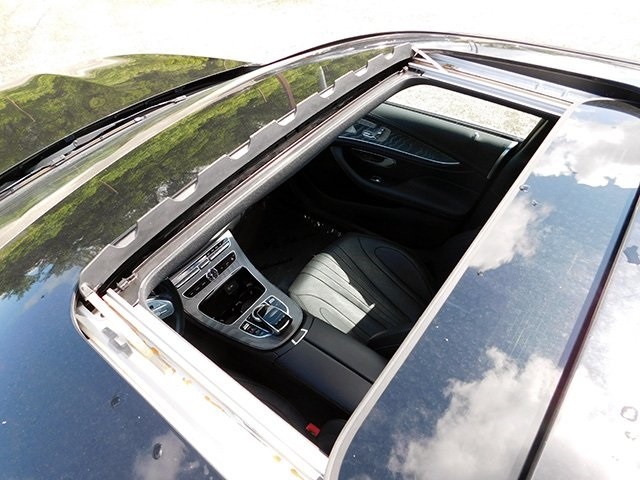 Mercedes-Benz CLS Vehicle Image 06