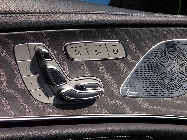 Mercedes-Benz CLS Vehicle Image 15