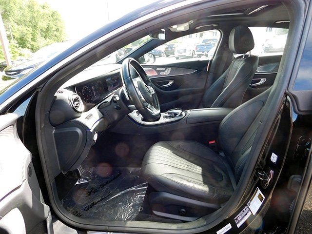 Mercedes-Benz CLS Vehicle Image 16
