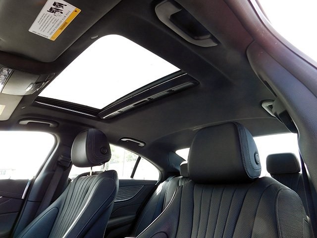 Mercedes-Benz CLS Vehicle Image 17