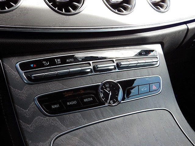 Mercedes-Benz CLS Vehicle Image 20