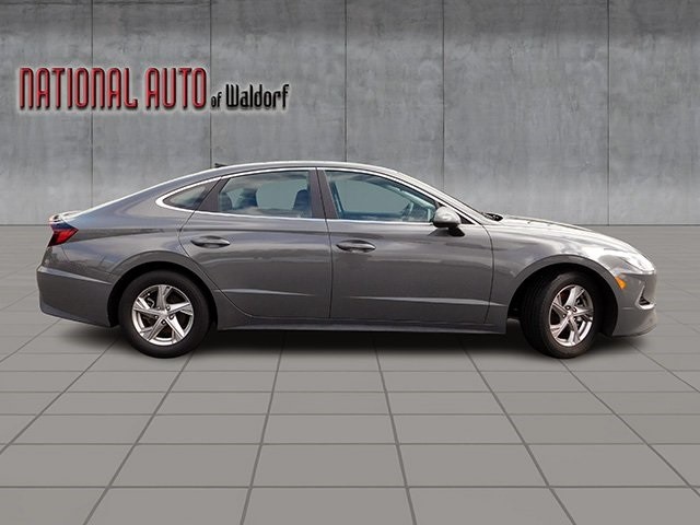 Hyundai Sonata Vehicle Image 03