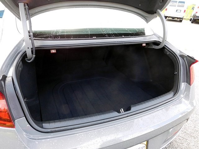 Hyundai Sonata Vehicle Image 06
