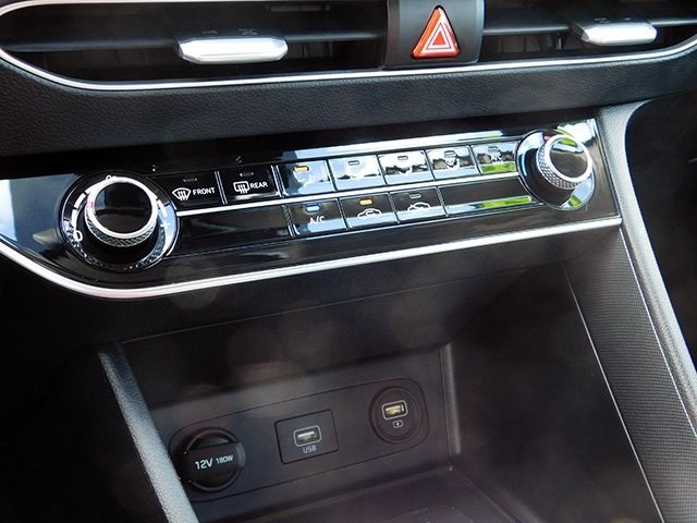 Hyundai Sonata Vehicle Image 16