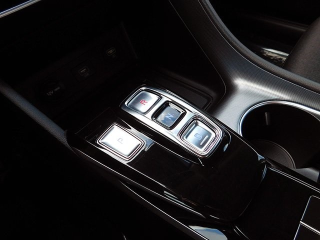 Hyundai Sonata Vehicle Image 17