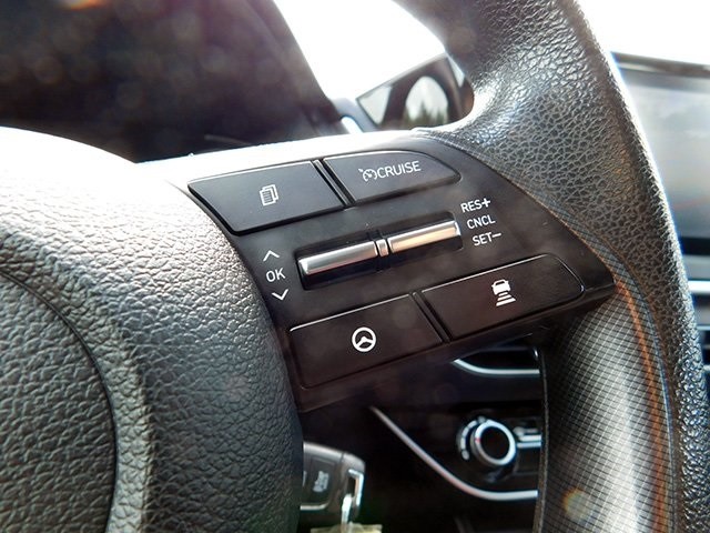 Hyundai Sonata Vehicle Image 19