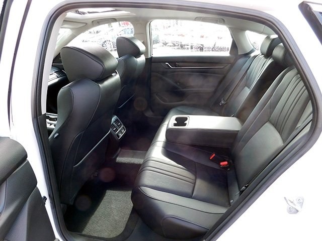 Honda Accord Sedan Vehicle Image 08