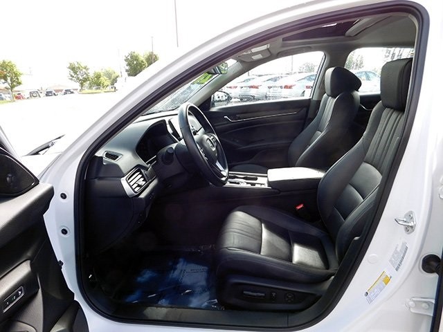 Honda Accord Sedan Vehicle Image 11