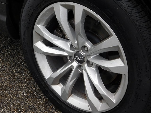 Audi Q7 Vehicle Image 10