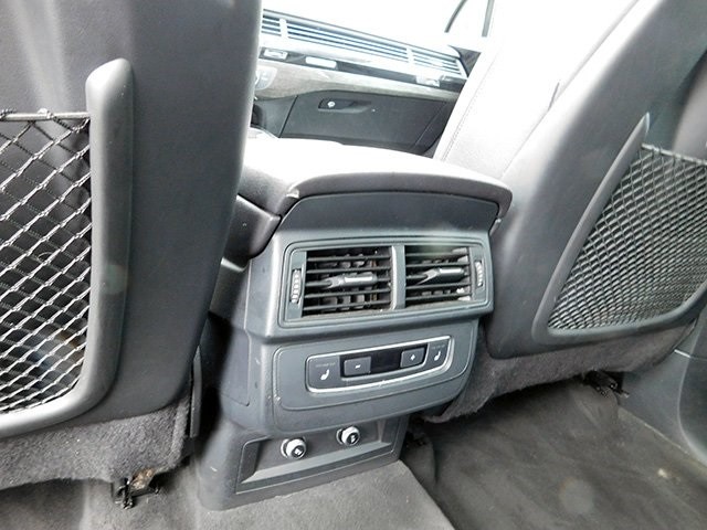 Audi Q7 Vehicle Image 14