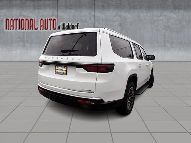 Jeep Wagoneer L Vehicle Image 05