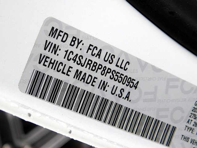 Jeep Wagoneer L Vehicle Image 27