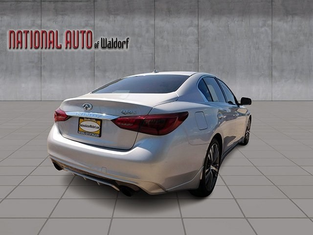 INFINITI Q50 Vehicle Image 02