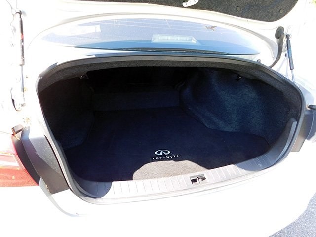 INFINITI Q50 Vehicle Image 07
