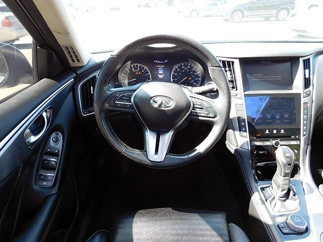 INFINITI Q50 Vehicle Image 12