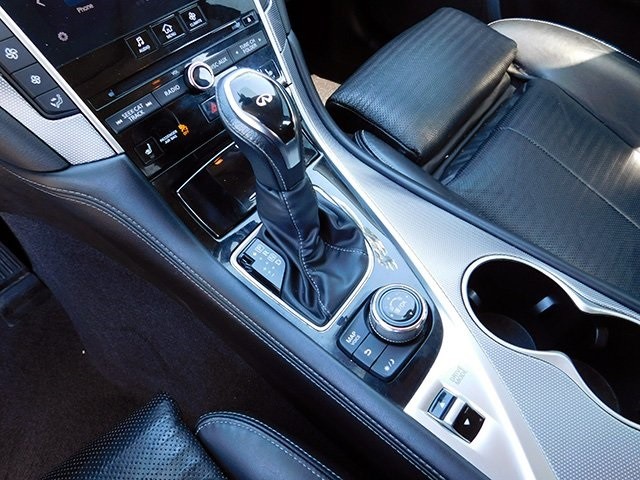 INFINITI Q50 Vehicle Image 18