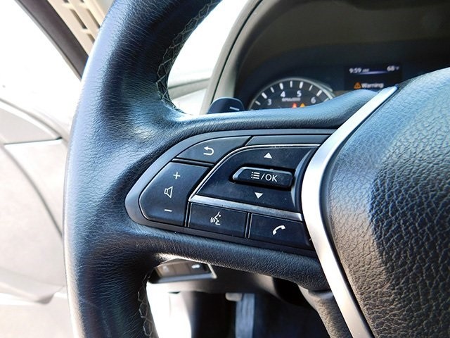INFINITI Q50 Vehicle Image 20