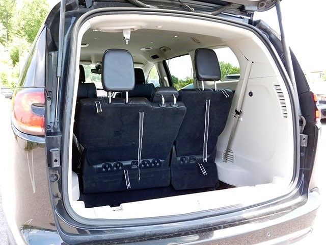 Chrysler Pacifica Vehicle Image 06