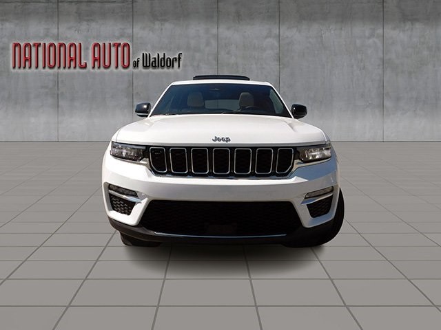 Jeep Grand Cherokee 4xe Vehicle Image 03
