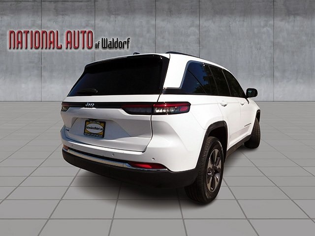Jeep Grand Cherokee 4xe Vehicle Image 05