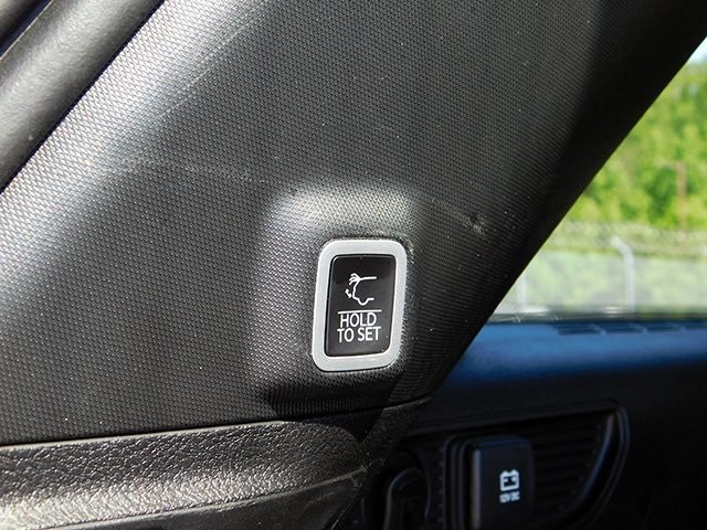 Jeep Grand Cherokee 4xe Vehicle Image 08