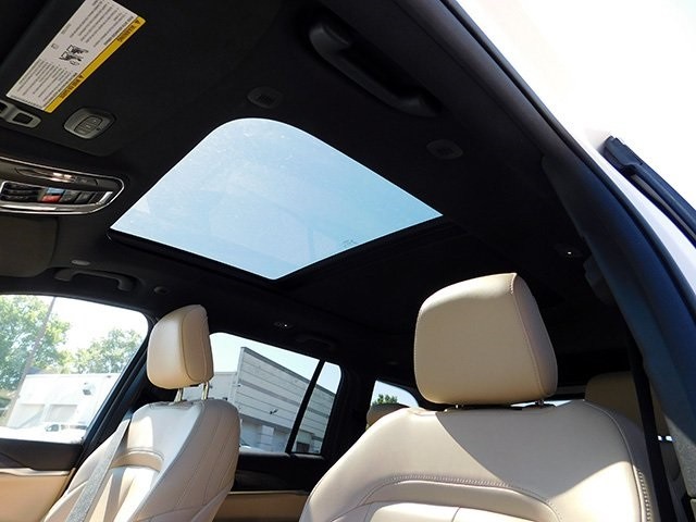 Jeep Grand Cherokee 4xe Vehicle Image 19