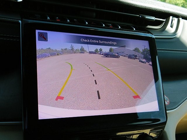 Jeep Grand Cherokee 4xe Vehicle Image 21