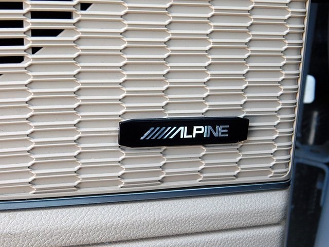 Jeep Grand Cherokee 4xe Vehicle Image 29
