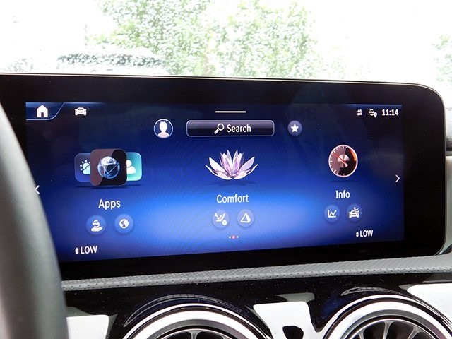 Mercedes-Benz CLA Vehicle Image 18