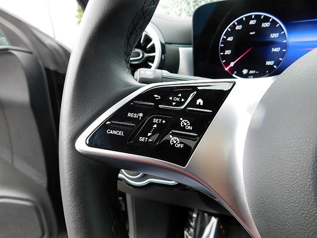 Mercedes-Benz CLA Vehicle Image 22