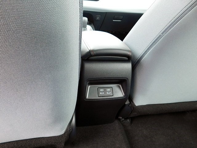 Toyota Corolla Vehicle Image 10