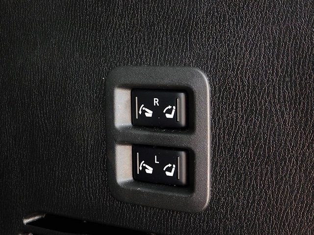 INFINITI QX80 Vehicle Image 07
