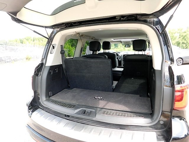 INFINITI QX80 Vehicle Image 08