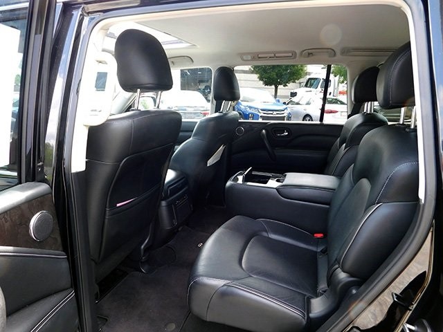 INFINITI QX80 Vehicle Image 12