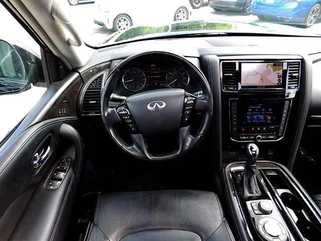 INFINITI QX80 Vehicle Image 13